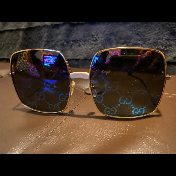Multi Color Gucci sunglasses - Picture 9 of 12